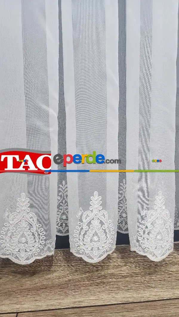 Taç Nakışlı Kort Damask Salon Model Tarz Tasarım Maxima Exculusive