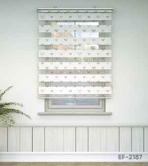 Kalp Desenli Baskılı Zebra Perde- Çok Renkli