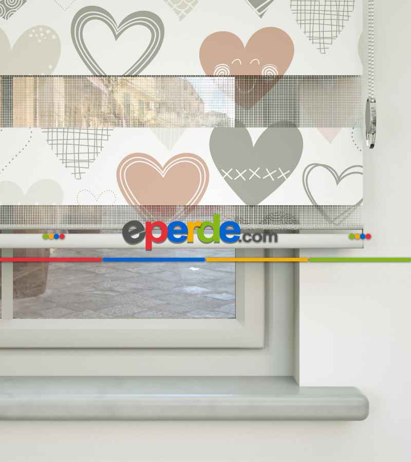 Kalp Desenli Baskılı Zebra Perde- Çok Renkli