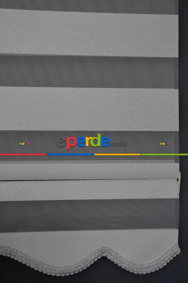 Halim Perdesan Sm-400 Beyaz & Gümüş Yaldız Renk Etekli Veya Eteksiz Zebra Stor Perde