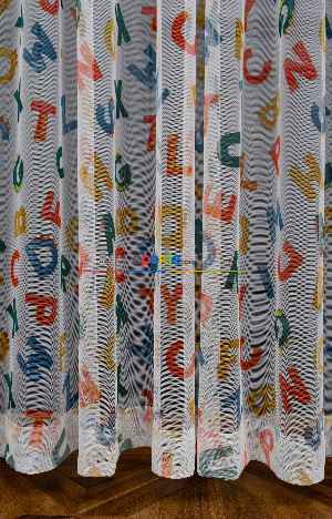 Hazır Ölçülü Petek Zemin Çok Renkli Harfler Desenli Grek Baskılı Tül Perde