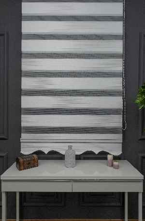 Zebra Perde - Beyaz Gümüş Simli Geniş Pileli Zebra Perde