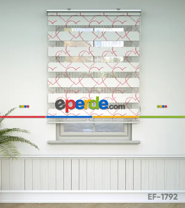 Kalp Desenli Baskılı Zebra Perde- Çok Renkli