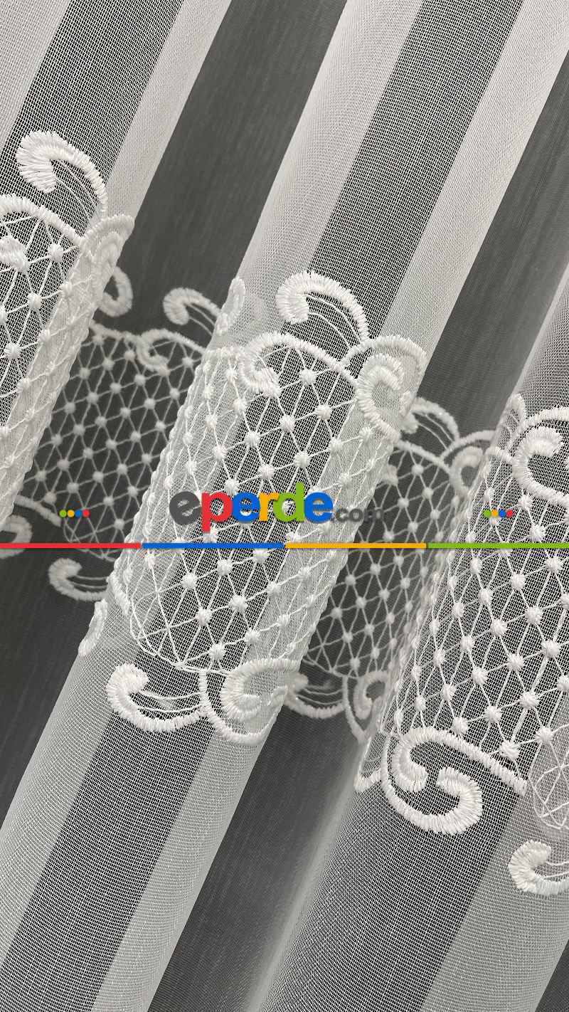 Yatak Odası - Trend Perde Modelleri 2023 Motif Desenli Nakışlı Tül Perde 01