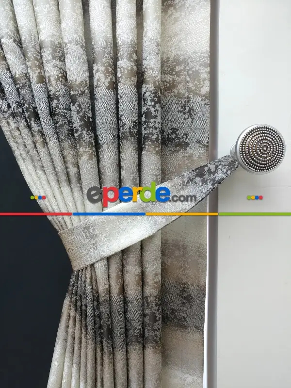 Gökkuşagı Desenli Jakar Fon Perde - Kahve