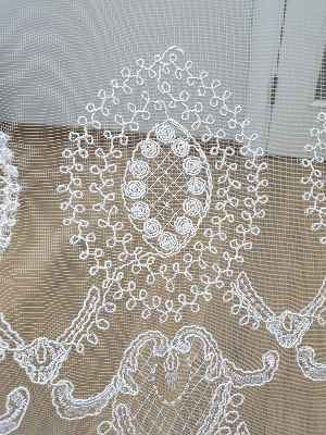 Etek Ucu Koordeneli Nakışlı Tül Perde- Ekru