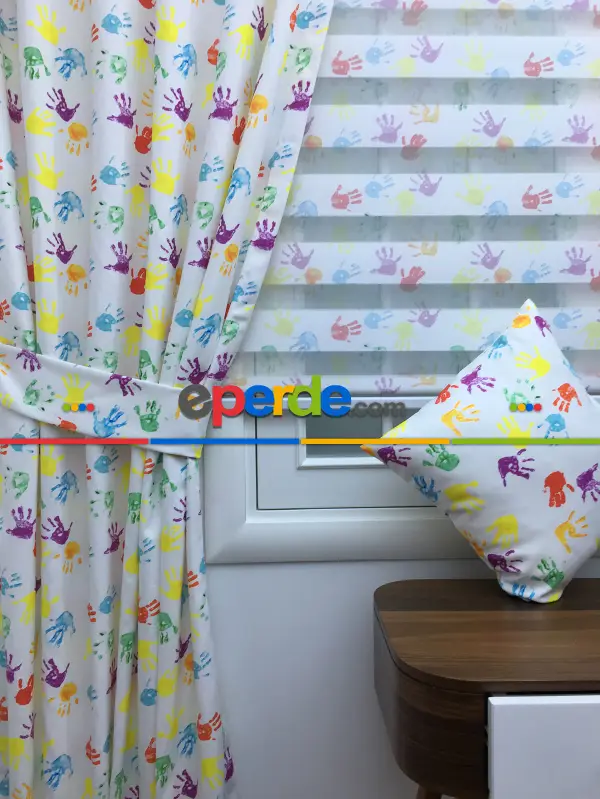 Bebek Odası Fon Perde - Boyalı Eller Baskılı Çocuk Odası Fon Perde - ( Kalın Pamuklu Kumaş)- Yeşil