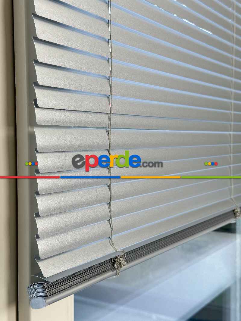 Açık Metalik Gümüş Alüminyum Jaluzi Perde - 25mm