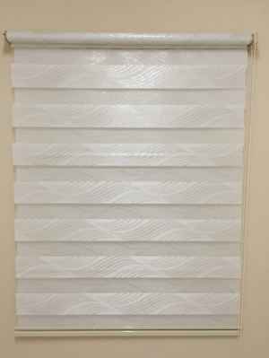 Krem Desenli Jakarlı Zebra Perde- Gri Simli