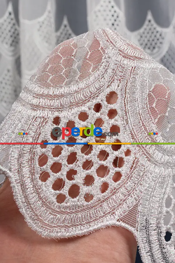 Salon Tül - Balık Ağı Tt Zemin Brode Nakış İşlemeli Tül Perde