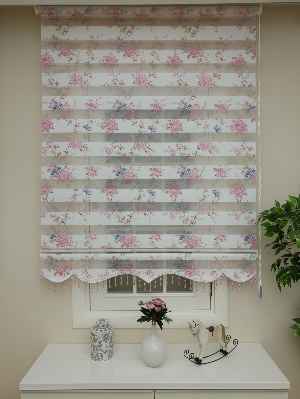 Zebra Perde - Çiçek Baskılı Çocuk, Genç Ve Oturma Odası- Pembe Pudra Pembe