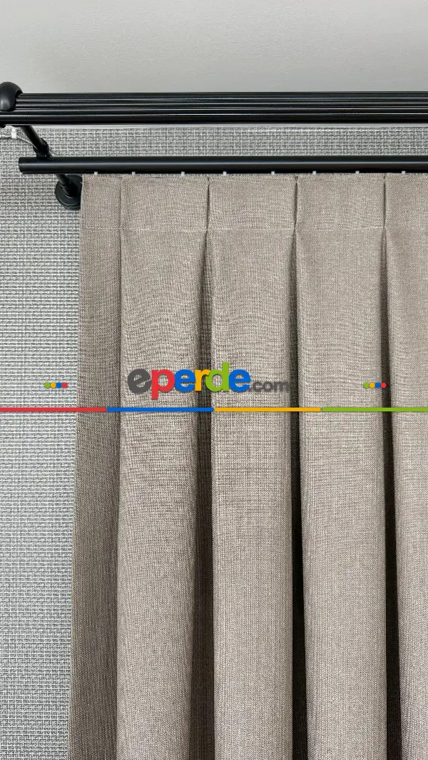 Vizon Rengi, Hasır Doku Fon Perde, Keten Fon Perde, Premium Kalite Serisidir, Yüksek Gramajlı Üründür, İstenilen Ölçü Ve Pile Sıklığında Dikilir.