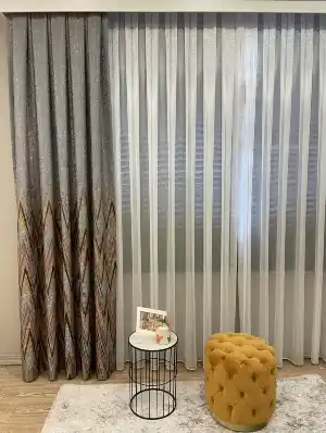 Gri Üzeri Modern Renkli Fon Perde