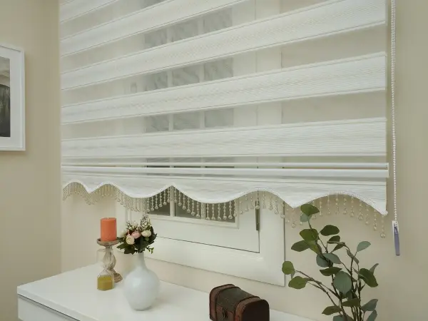 Zebra Perde - Micro Pilise - Simli Renk Geçişli Zebra Perde- Altın Simli-Ekru