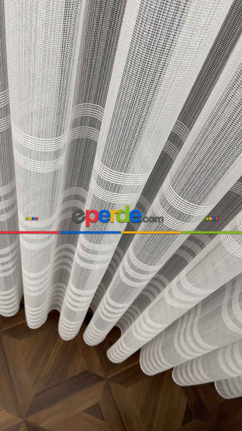 Oturma Odası - Premium Kalite Trend Perde Modelleri 2025 -enine Kumaş Bantlı Dokuma Tül Perde 02
