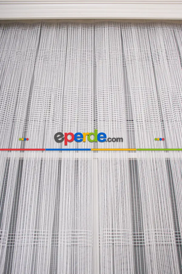 Yatak Odası - Zincir Çizgili Tül Perde Ekru Renk Kırık Beyaz- Ekru