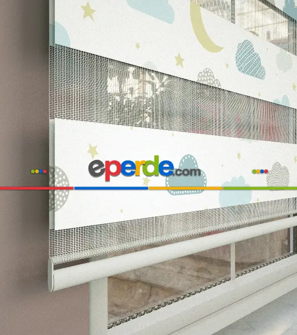 Bulut Desenli Baskılı Zebra Perde- Çok Renkli