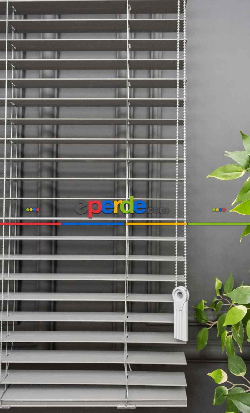 2025 Sezonu - Ahşap Görünümlü 50 Mm - Gri Jaluzi Perde - Alev Almaz - Sudan Etkilenmez