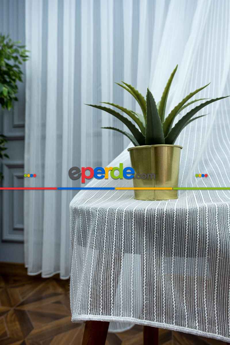 Oturma Odası - Çizgili Sim Detaylı Parlak Işıltılı Çizgi Burgu Desen Tül Perde