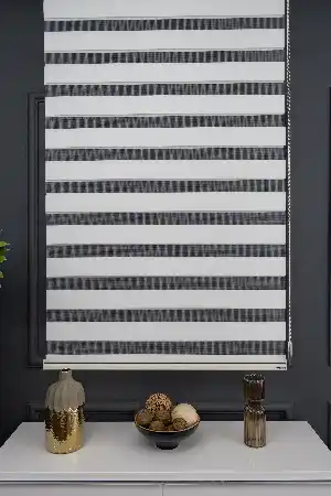 Krem Renk Düz Zebra