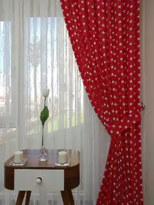 Kırmızı- Beyaz Yıldız Desenli Fon Perde ( Leke Tutmaz )- Kırmızı