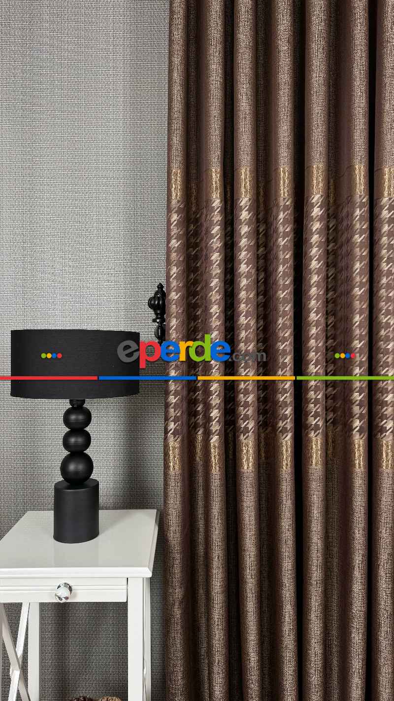 Kahverengi Altın, Kazayağı Desenli Jakar Dokuma Fon Perde