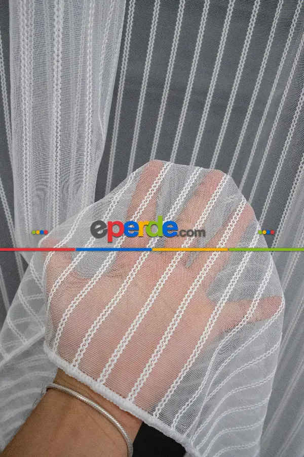 Yatak Odası - Çizgili Sim Çizgili Gümüş Metal Sim Çizgili Tül