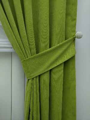 Fıstık Yeşil - Düz Fon Perde- Fıstık Yeşili