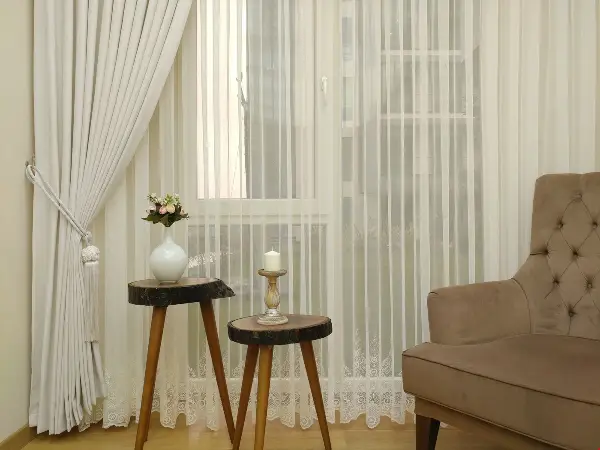 Saon Perdesi - Açık Krem Düz Fon Perde Dökümlü Birinci Kalite 300 Cm Geniş En Daha Hesaplı- Krem Açık