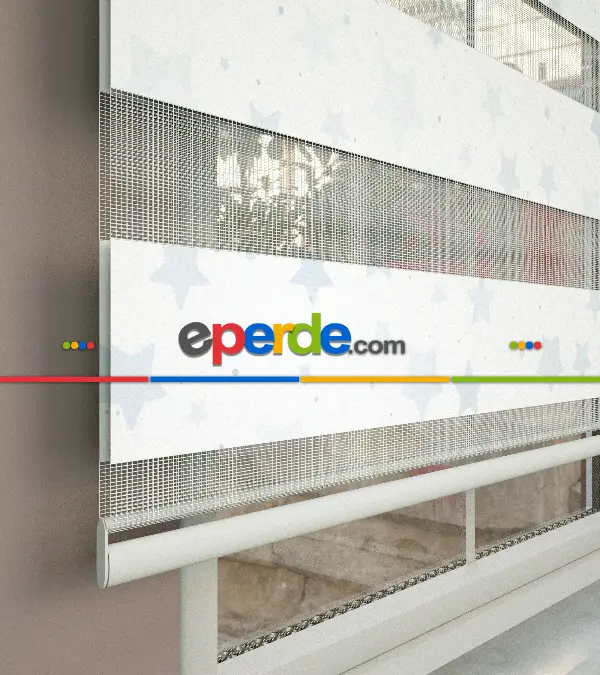 Yıldız Desenli Baskılı Zebra Perde- Çok Renkli