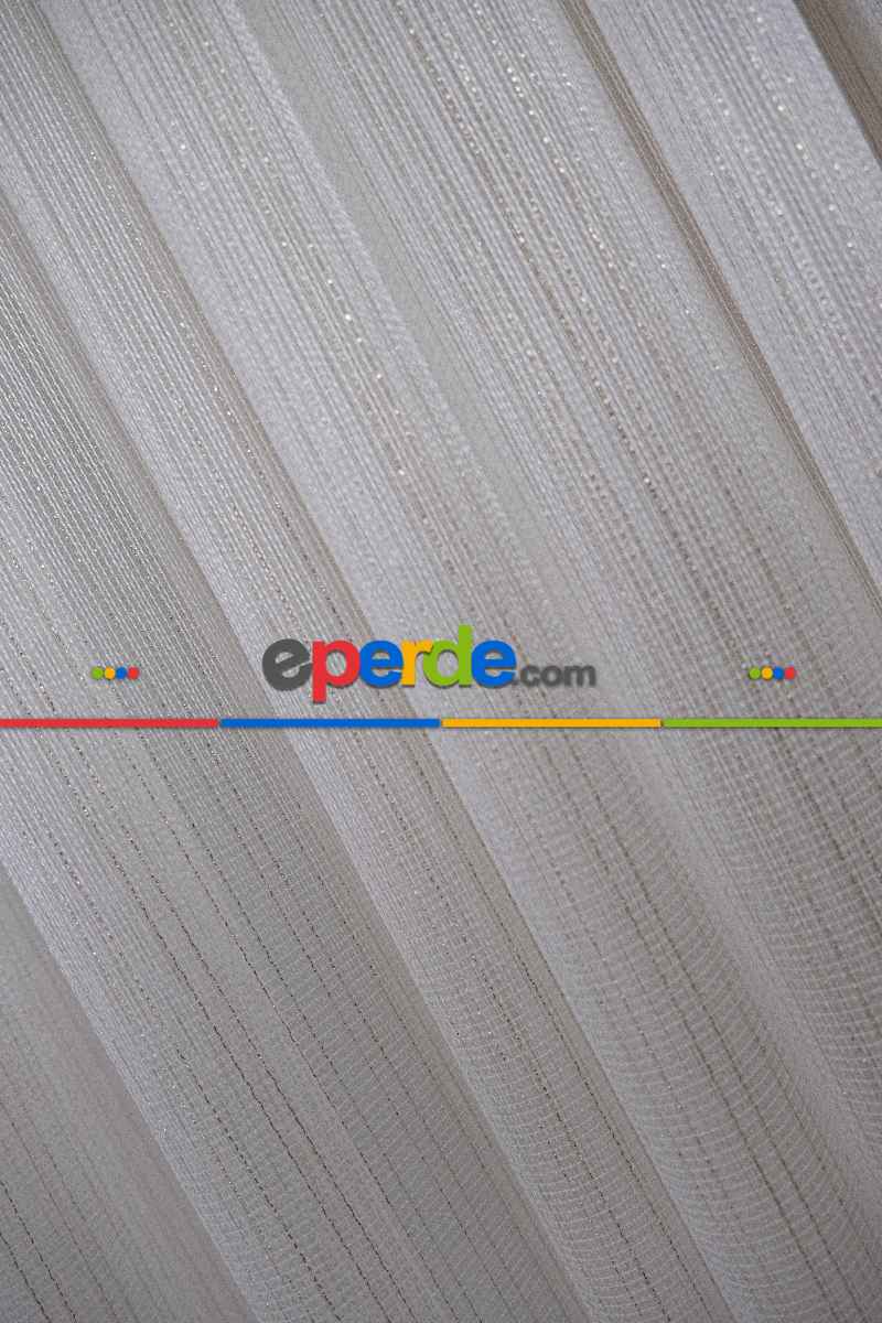 Yatak Odası - Çizgili Düz Tül Perde - Altın Simli Tül - Ütü İstemez