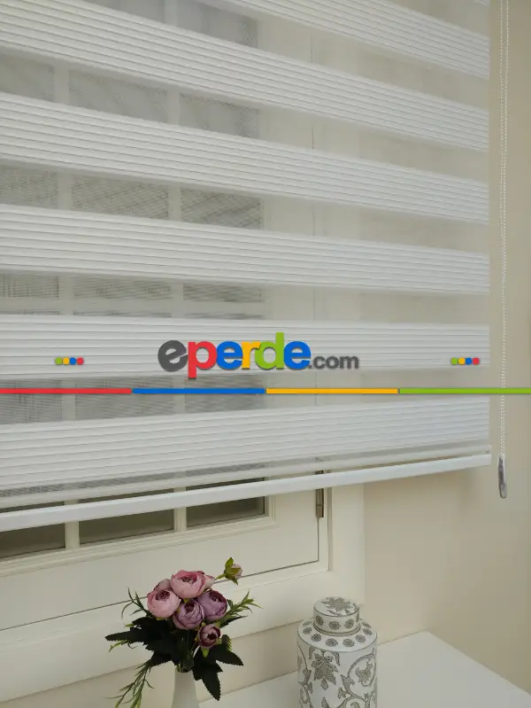 #üreticiden %40 Indirimli Açık Krem Dar Plise Zebra Perde - Beyaz