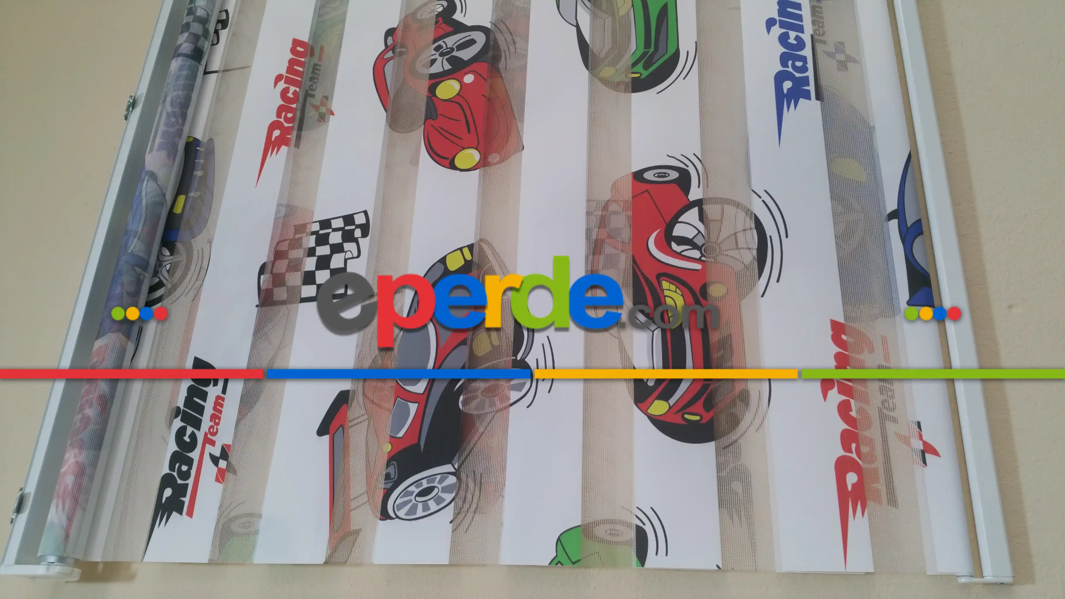 Racing Zebra Perde