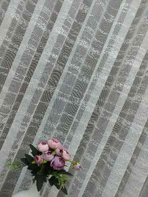 Enine Çizgili Etek Ucu Desenli Tül Perde- Ekru