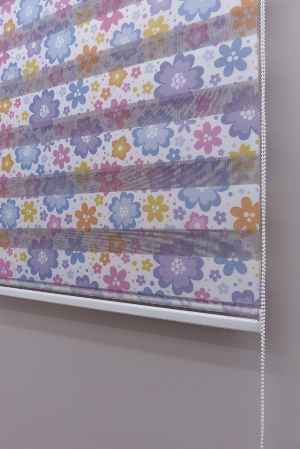 Çiçekli Desen Zebra Perde- Mavi-sarı-pembe