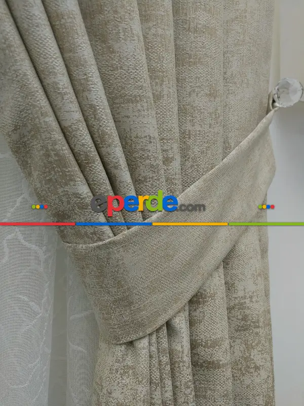 Açık Krem - Düz Jakar Fon Perde (180)- Krem Açık