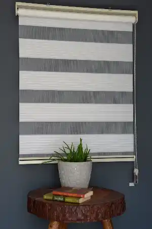 Halim Perdesan Gp-01 Beyaz Renk Etekli Veya Eteksiz Geniş Pliseli Zebra Stor Perde