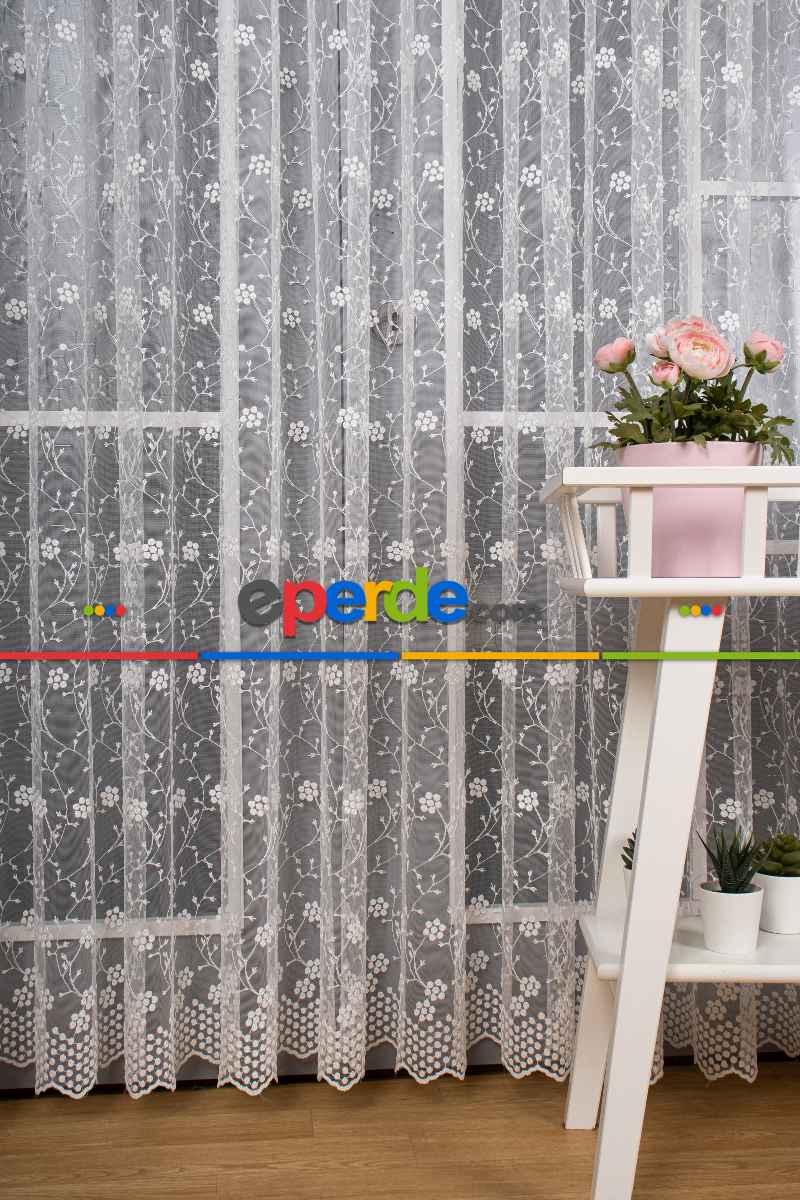 Papatya Brode İşlemeli Tül Perde - Ekru