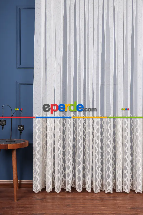 Salon Tül Modelleri - Eteği Duble Nakış Işlemeli Tül Perde