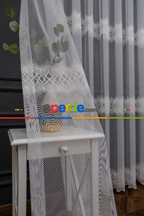 Brillant Brita Desen Tasarım Model İşlemeli Tül Perde