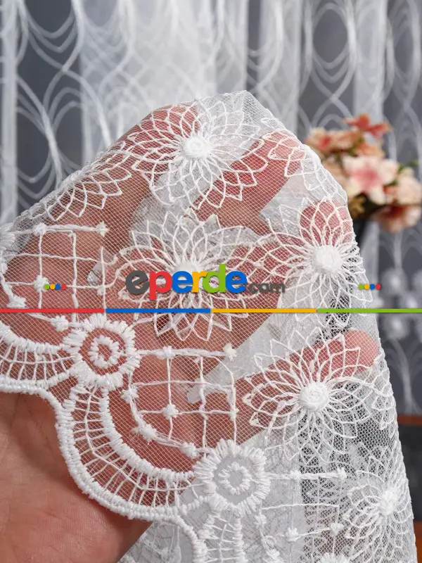 Şeritli Papatya Nakış İşlemeli Brode Tül Perde