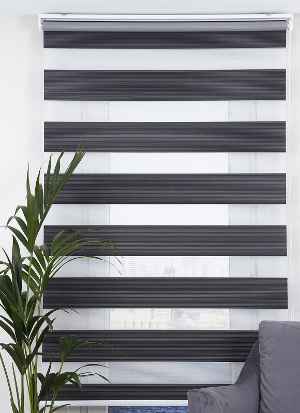 Salon Zebra Perde - Siyah Geniş Pliseli Zebra Perde- Siyah