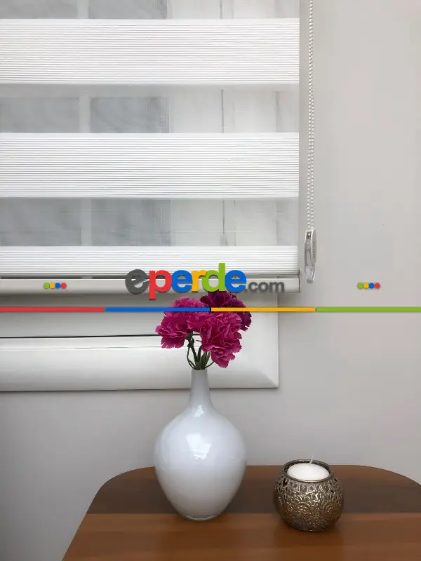 Ekru Renk, Yüksek Kalite İnce Plise Zebra Perde - Kornişe Kolay Montaj Ayağı Seçenekli - Standart Metal Kasalı