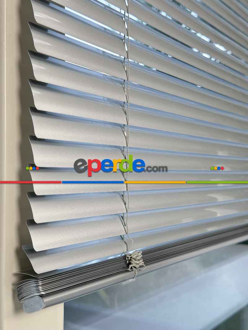 Mutfak Metalik Gümüş Alüminyum Jaluzi Perde - 25mm
