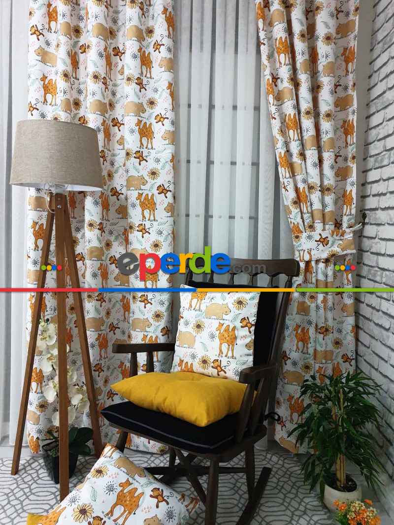 Hayvan Desenli Fon Perde Evm1087-1 Kumaşı Kalındır Duck Bezi Değildir- Siyah