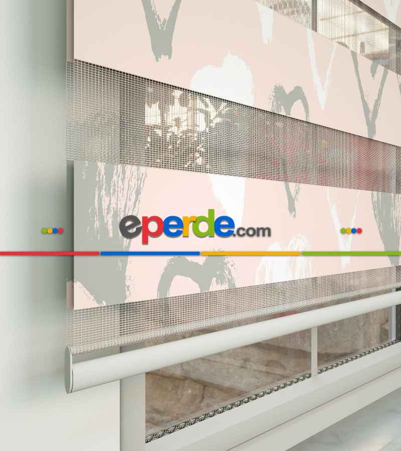 Kalp Desenli Baskılı Zebra Perde- Çok Renkli