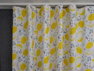 Dökümlü Kumaştan Sarı - Gri Limon Desenli Fon Perde