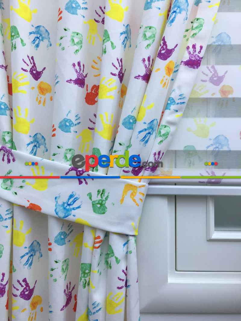 Bebek Odası Fon Perde - Boyalı Eller Baskılı Çocuk Odası Fon Perde - ( Kalın Pamuklu Kumaş)- Yeşil
