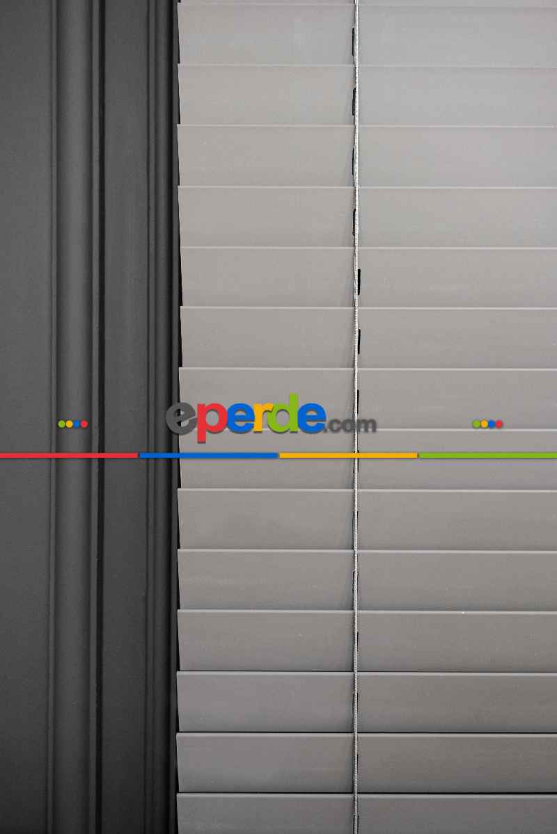 2025 Sezonu - Ahşap Görünümlü 50 Mm - Gri Jaluzi Perde - Alev Almaz - Sudan Etkilenmez