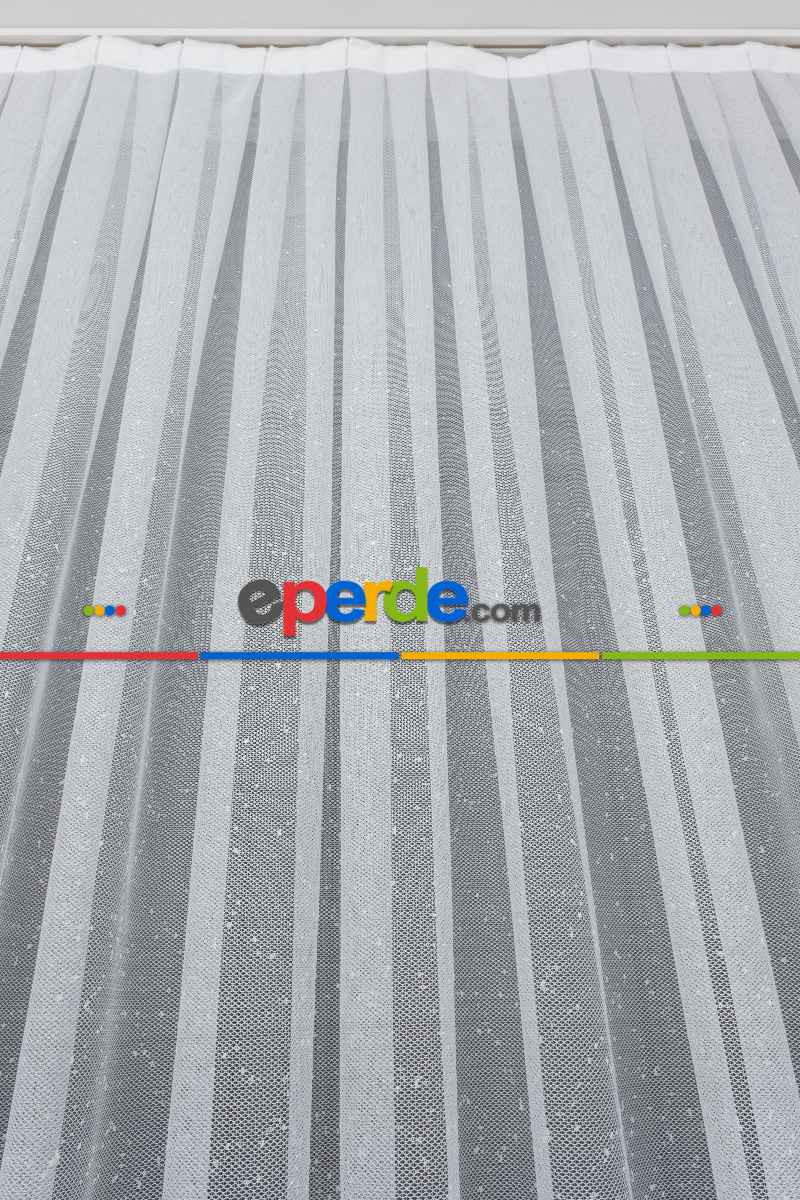 Etek Ucu Örme Desenli Tül - Ekru